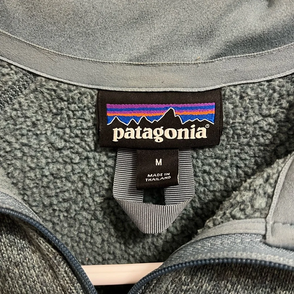 Women’s Patagonia better sweater 1/4 zip - Picture 3 of 3